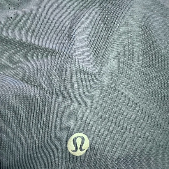 Lululemon vent tech T crop - Picture 2 of 2
